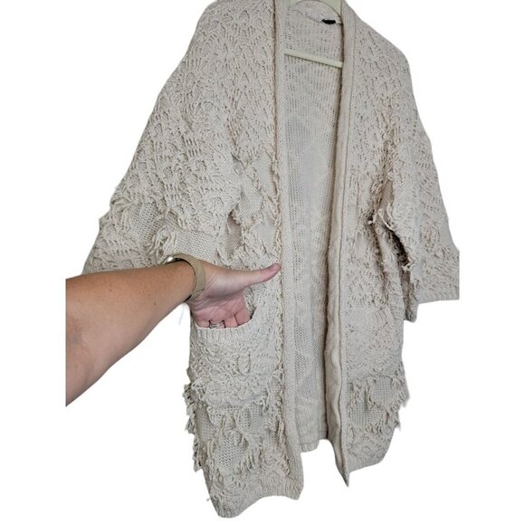 Anthropologie Akemi + Kin Fringe Boho Cardigan Crochet Open Front Cozy Oversized - Picture 7 of 14